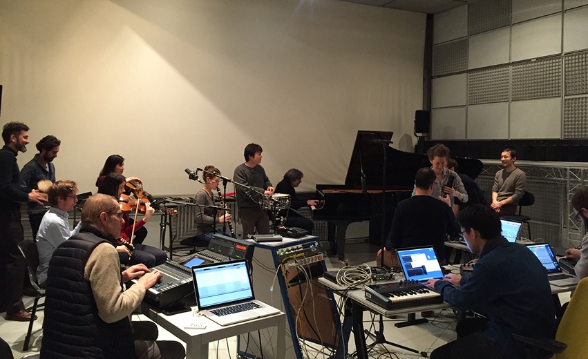 Les étudiants du Cursus avec les élèves du Conservatoire national supérieur de musique et de danse de Paris en studio  